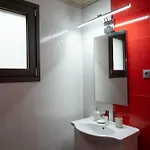 White - Sea View * لوتراكي