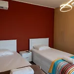 فيلة White - Sea View لوتراكي