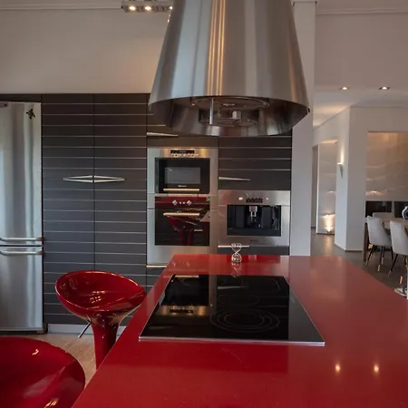 White - Sea View 路特奇