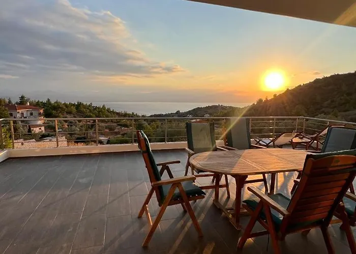 White - Sea View Villa Loutráki