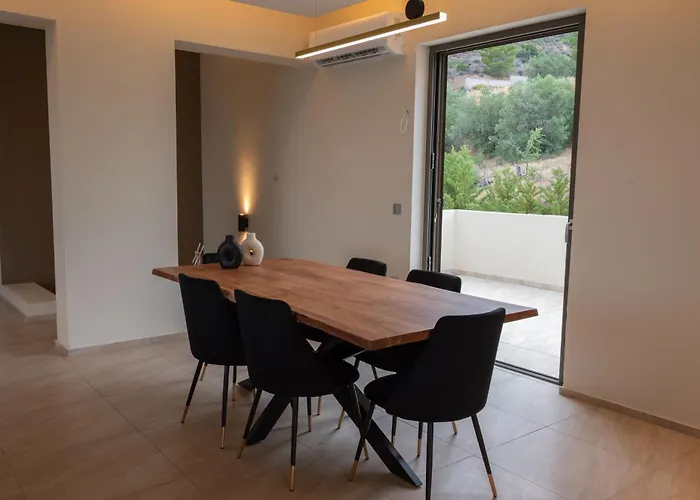 White - Sea View * Лоутраки