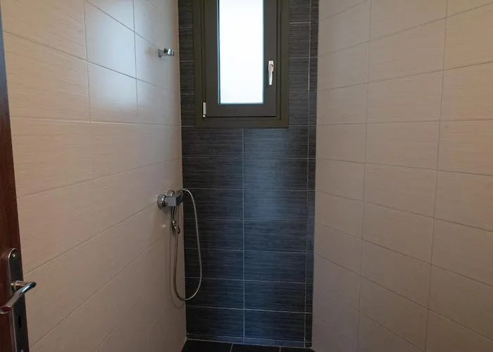 White - Sea View Loutráki