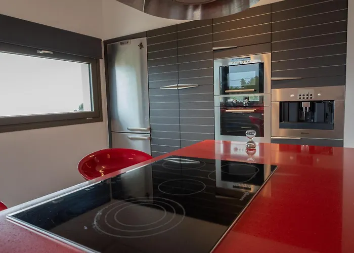 White - Sea View Вилла *